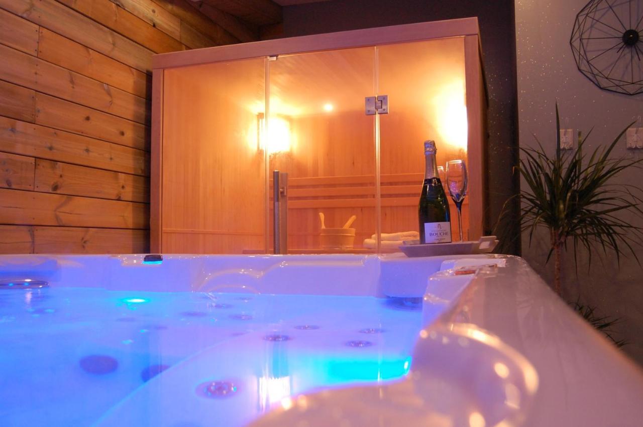 Bed and Breakfast Le Comptoir Des Ecoliers Gemozac Экстерьер фото